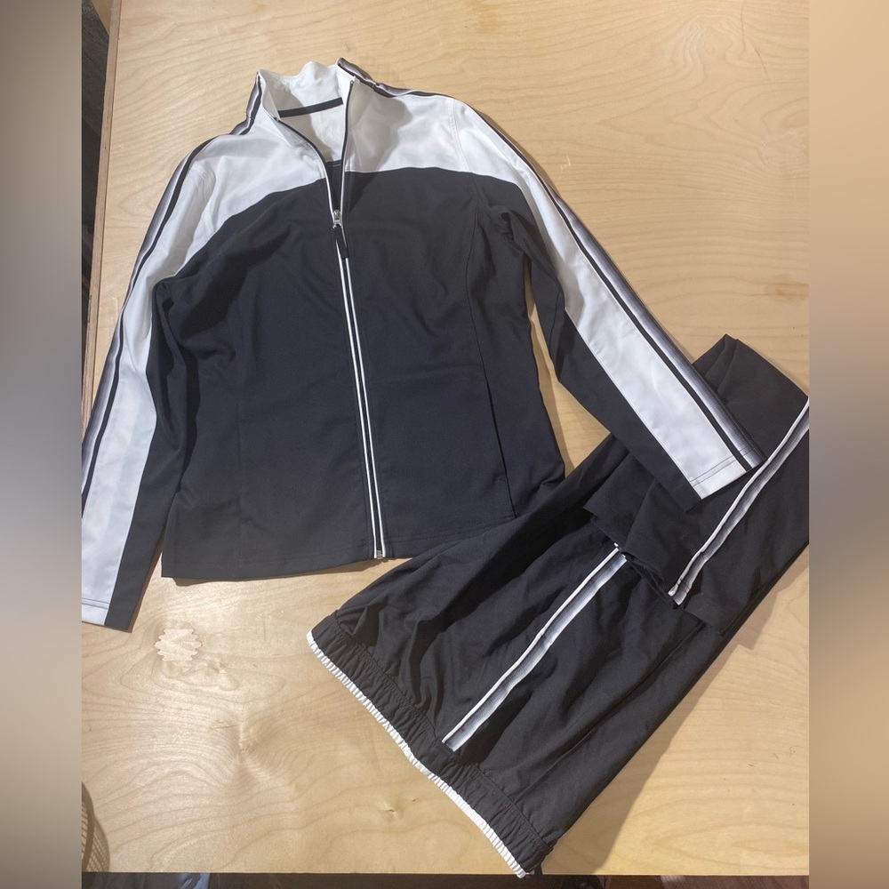 Made for Life Monochrome Activewear Set Top Medium Bottom PM (QT) - Picture 8 of 12